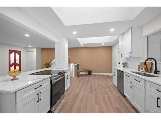 7345 E Hinsdale Pl, Centennial, CO 80112