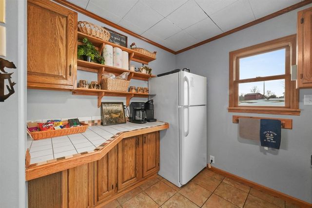 9351 E 50 Road, Cadillac, MI 49601