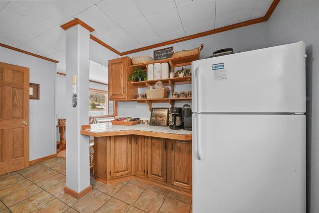 9351 E 50 Road, Cadillac, MI 49601