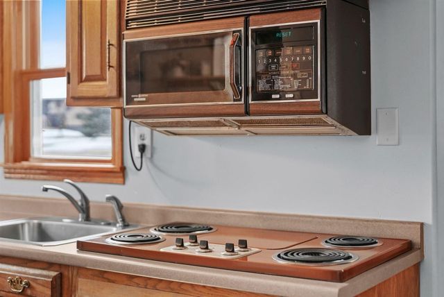 9351 E 50 Road, Cadillac, MI 49601