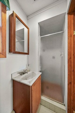 9351 E 50 Road, Cadillac, MI 49601