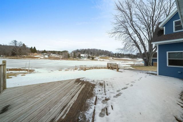 9351 E 50 Road, Cadillac, MI 49601