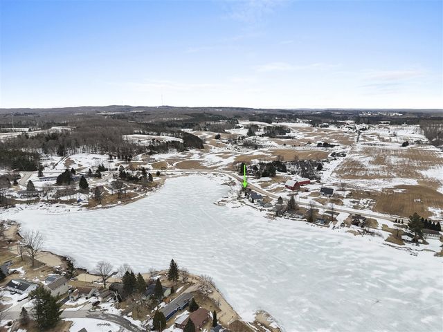 9351 E 50 Road, Cadillac, MI 49601