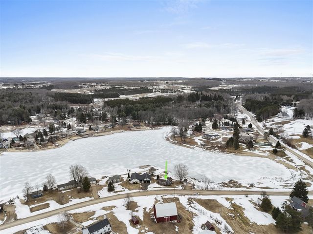 9351 E 50 Road, Cadillac, MI 49601