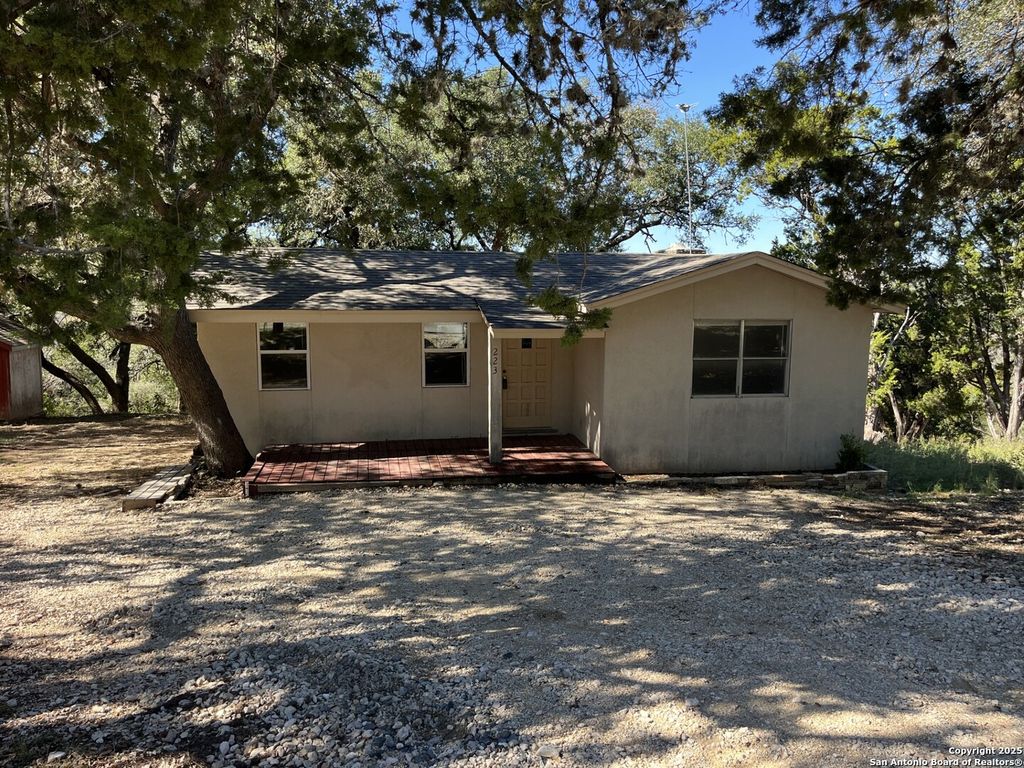 223 Heimer, Canyon Lake, TX 78133