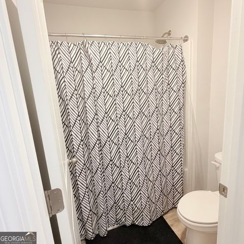 1040 Shadow Glen Drive, Fairburn, GA 30213