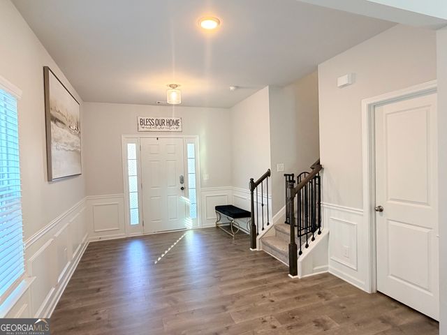 1040 Shadow Glen Drive, Fairburn, GA 30213