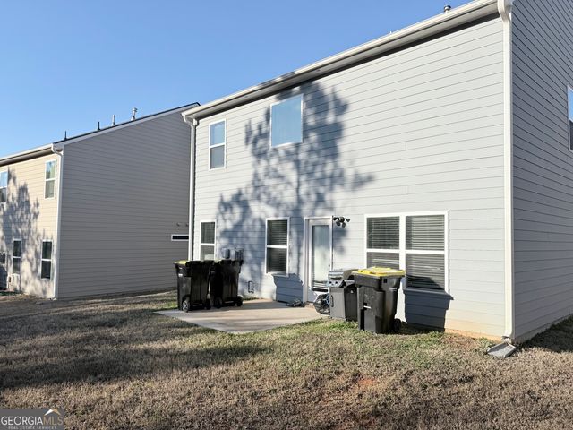 1040 Shadow Glen Drive, Fairburn, GA 30213