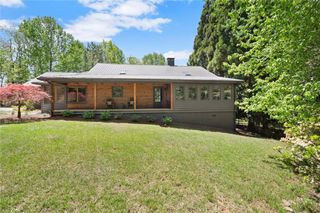 212 Hickory Oak Hollow, Cumming, GA 30040