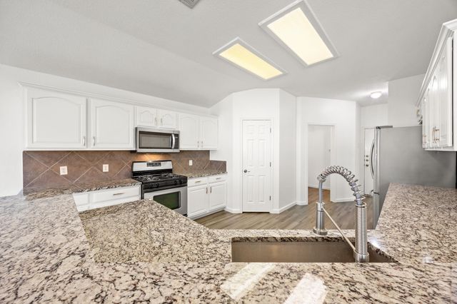 1306 Lou Gehrig LN, Round Rock, TX 78665