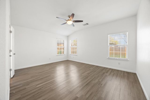 1306 Lou Gehrig LN, Round Rock, TX 78665