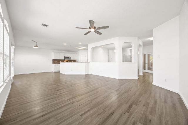 1306 Lou Gehrig LN, Round Rock, TX 78665