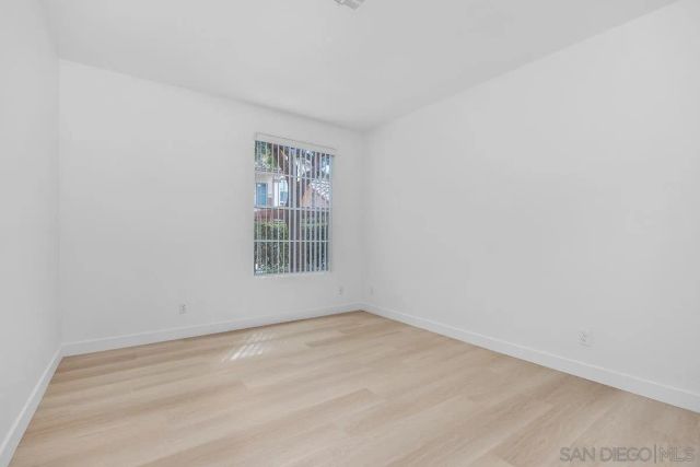 10921 Sabre Hill Dr 375, San Diego, CA 92128