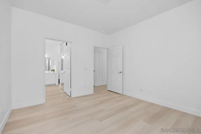 10921 Sabre Hill Dr 375, San Diego, CA 92128