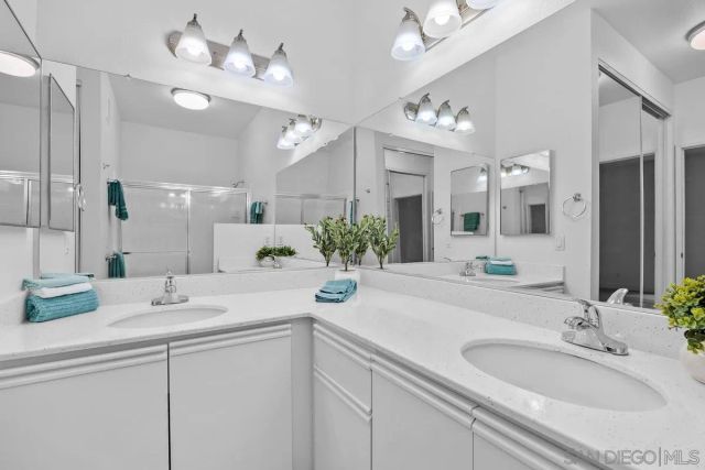 10921 Sabre Hill Dr 375, San Diego, CA 92128