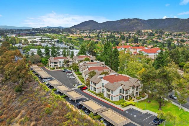 10921 Sabre Hill Dr 375, San Diego, CA 92128