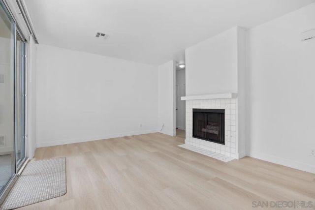 10921 Sabre Hill Dr 375, San Diego, CA 92128