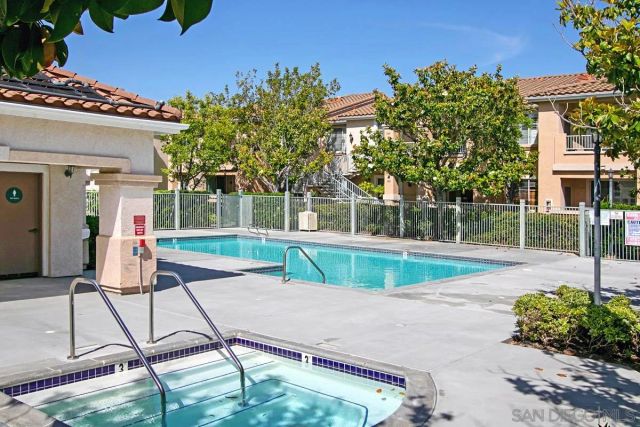 10921 Sabre Hill Dr 375, San Diego, CA 92128