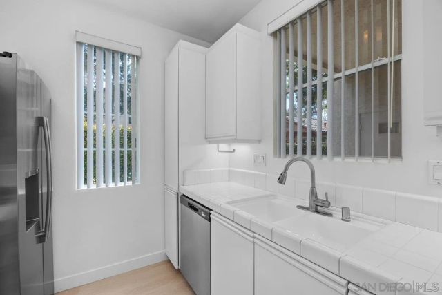 10921 Sabre Hill Dr 375, San Diego, CA 92128