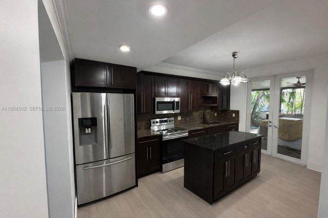 2264 SW 16th Ter A, Miami, FL 33145