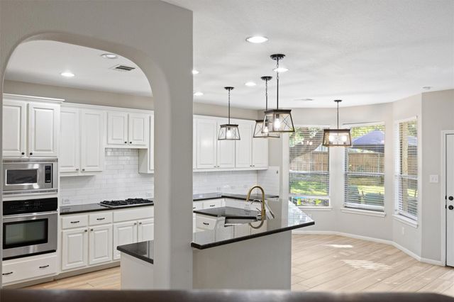 11109 Claro Vista CV, Austin, TX 78739