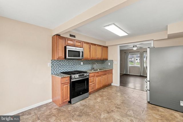 122 STRATFORD AVE, Ewing, NJ 08618