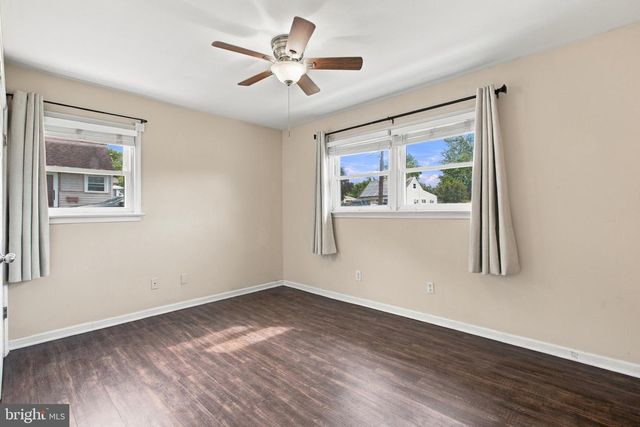 122 STRATFORD AVE, Ewing, NJ 08618