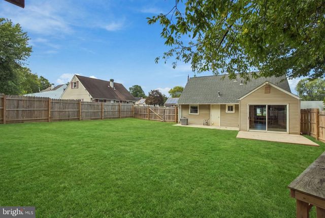 122 STRATFORD AVE, Ewing, NJ 08618