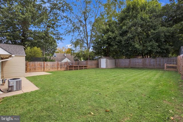122 STRATFORD AVE, Ewing, NJ 08618
