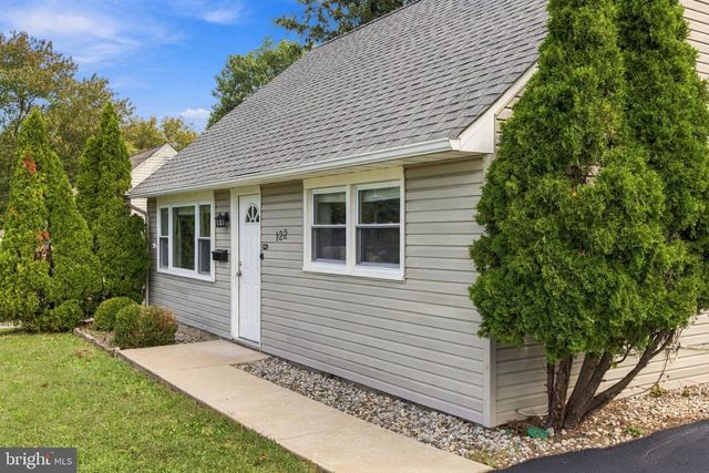 122 STRATFORD AVE, Ewing, NJ 08618