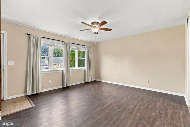 122 STRATFORD AVE, Ewing, NJ 08618