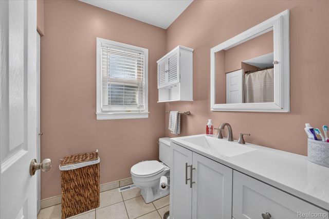 4369 Richalva Court, Waterford Charter Township, MI 48329