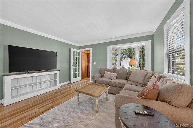 4369 Richalva Court, Waterford Charter Township, MI 48329
