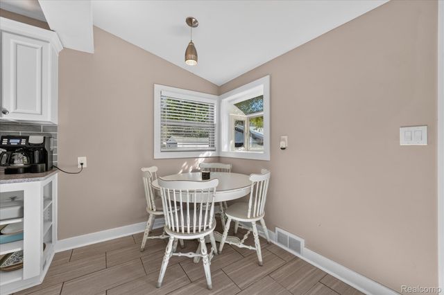 4369 Richalva Court, Waterford Charter Township, MI 48329