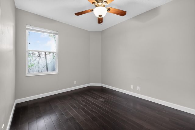 8481 Vía D Oro, Boca Raton, FL 33433