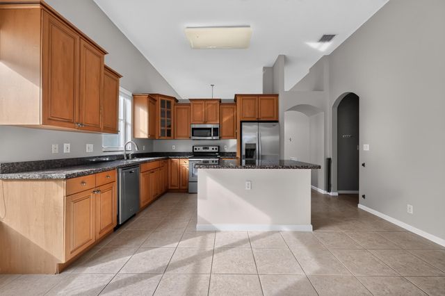 8481 Vía D Oro, Boca Raton, FL 33433