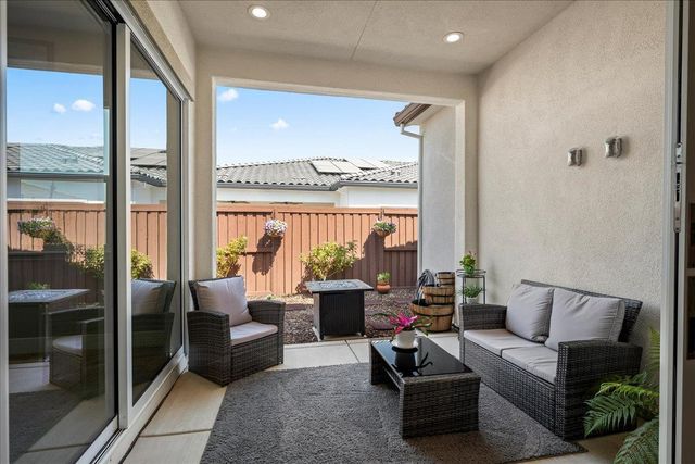 4256 Eagle View Way, Folsom, CA 95630