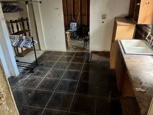 217 N Everton Street, Houston, TX 77003