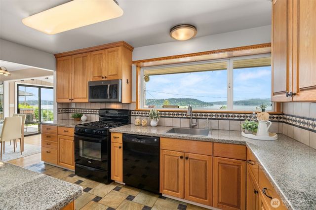 10468 Forest Avenue S, Seattle, WA 98178