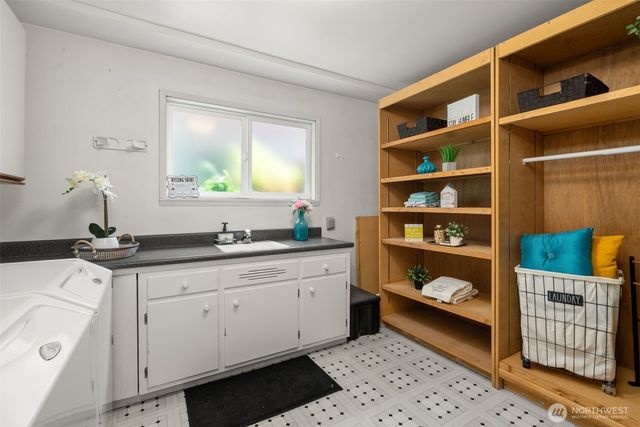 10468 Forest Avenue S, Seattle, WA 98178
