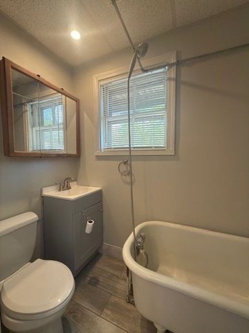 135-137 Lynde St 1, Melrose, MA 02176
