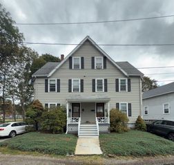 135-137 Lynde St 1, Melrose, MA 02176