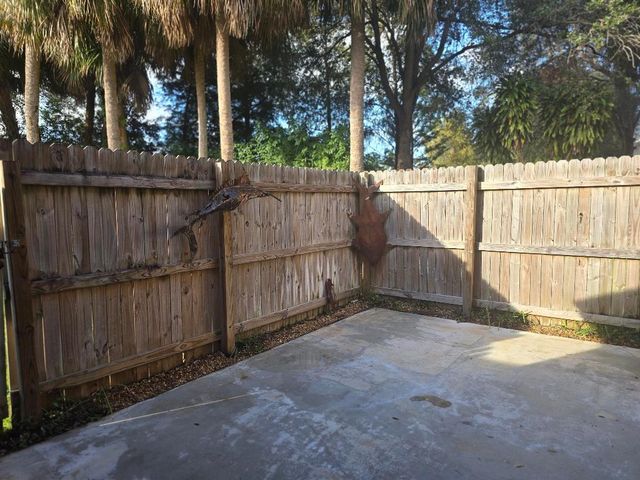 411 Sandtree Drive, Palm Beach Gardens, FL 33403