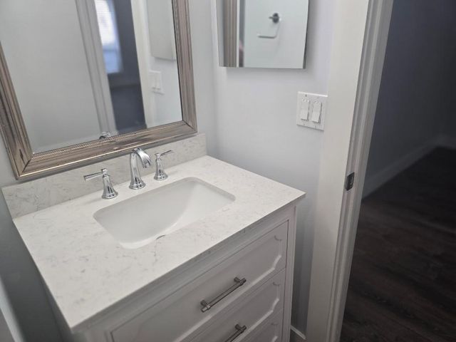 411 Sandtree Drive, Palm Beach Gardens, FL 33403