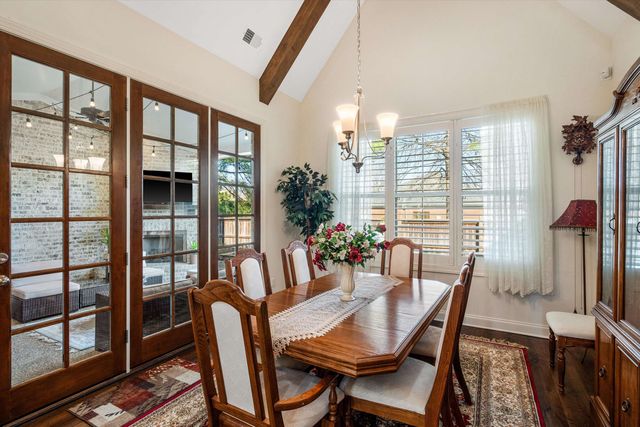 202 CHADWICK WOODS LN, Collierville, TN 38017