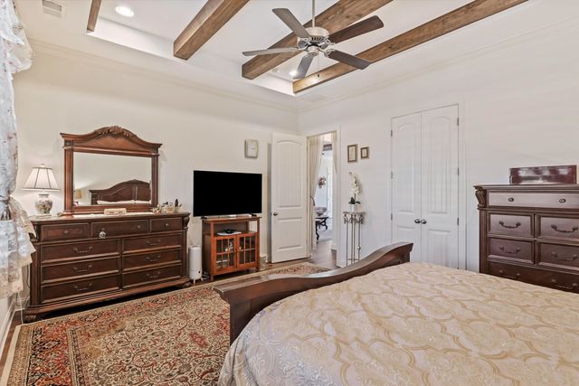 202 CHADWICK WOODS LN, Collierville, TN 38017