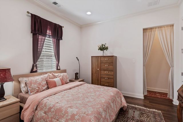 202 CHADWICK WOODS LN, Collierville, TN 38017