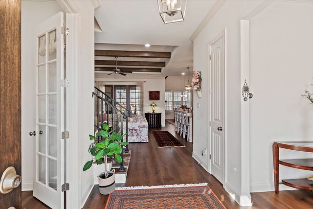 202 CHADWICK WOODS LN, Collierville, TN 38017