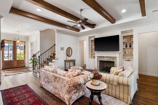 202 CHADWICK WOODS LN, Collierville, TN 38017