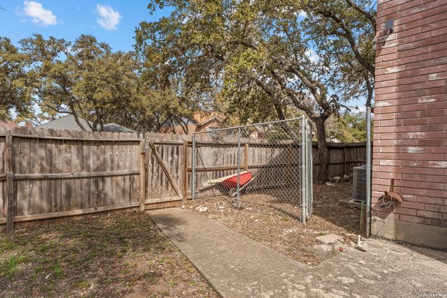 7519 Waketon, San Antonio, TX 78250